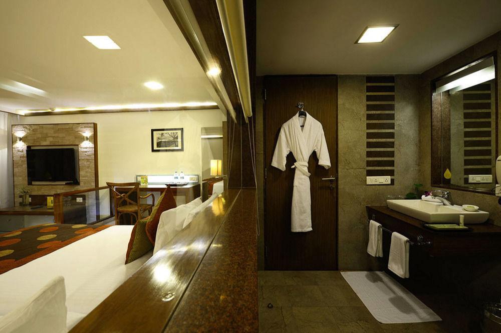 The Dukes Retreat Khandala Lonavala Esterno foto