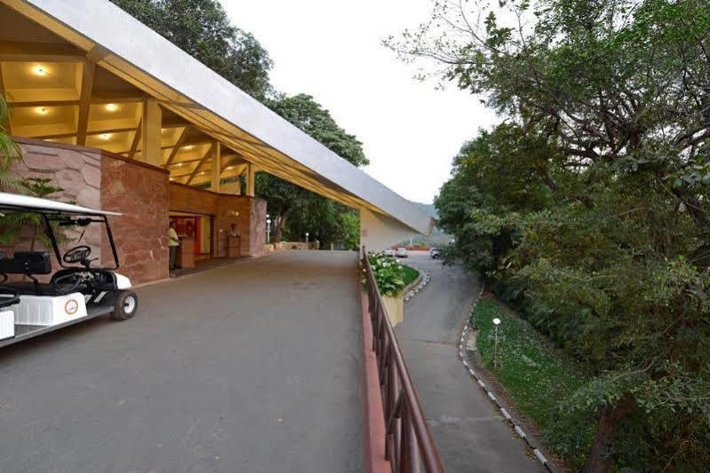 The Dukes Retreat Khandala Lonavala Esterno foto